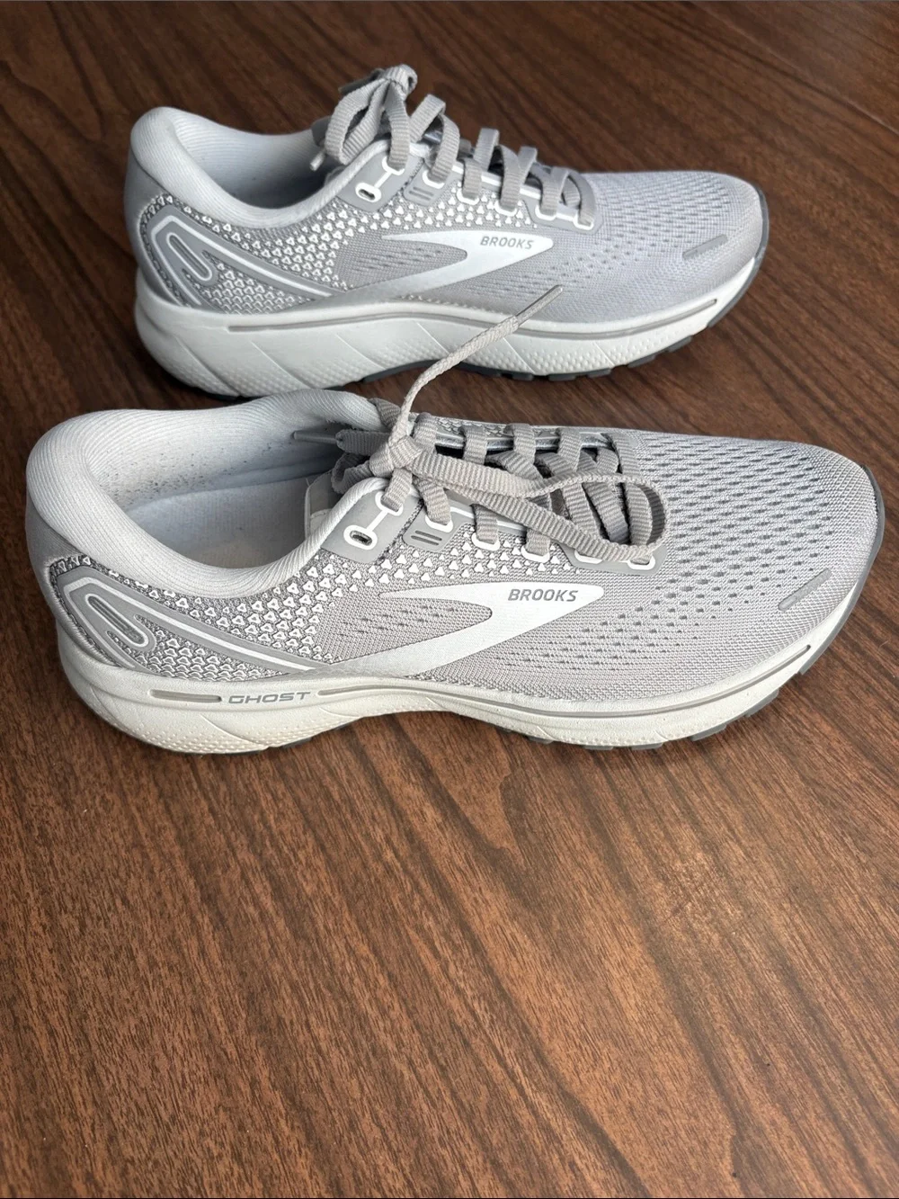 Brooks Size 7.5 Ghost 14 Running Sneakers Light Gray Shoes